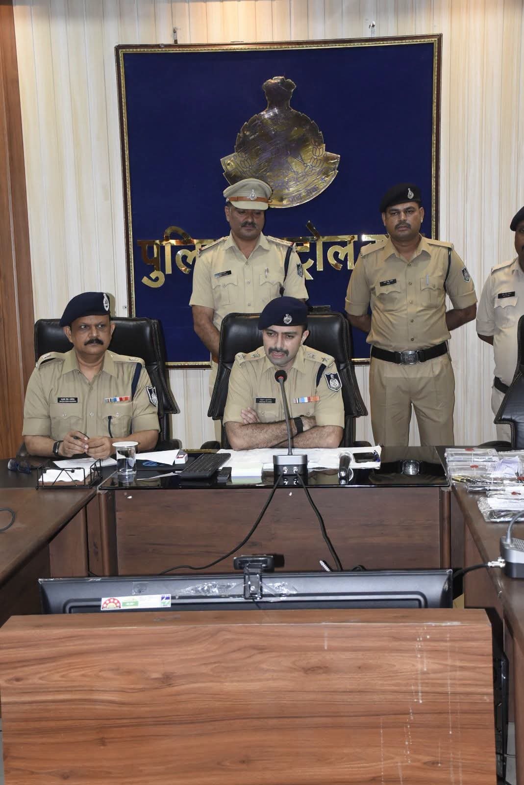 नाबालिग को ब्लैकमेल कर चोरी कराने का खुलासा, 54.37 लाख रुपये का मशरूका बरामद